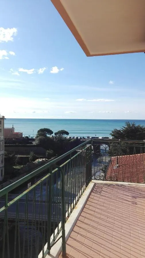 Bianca House Sea View Apartment Levanto